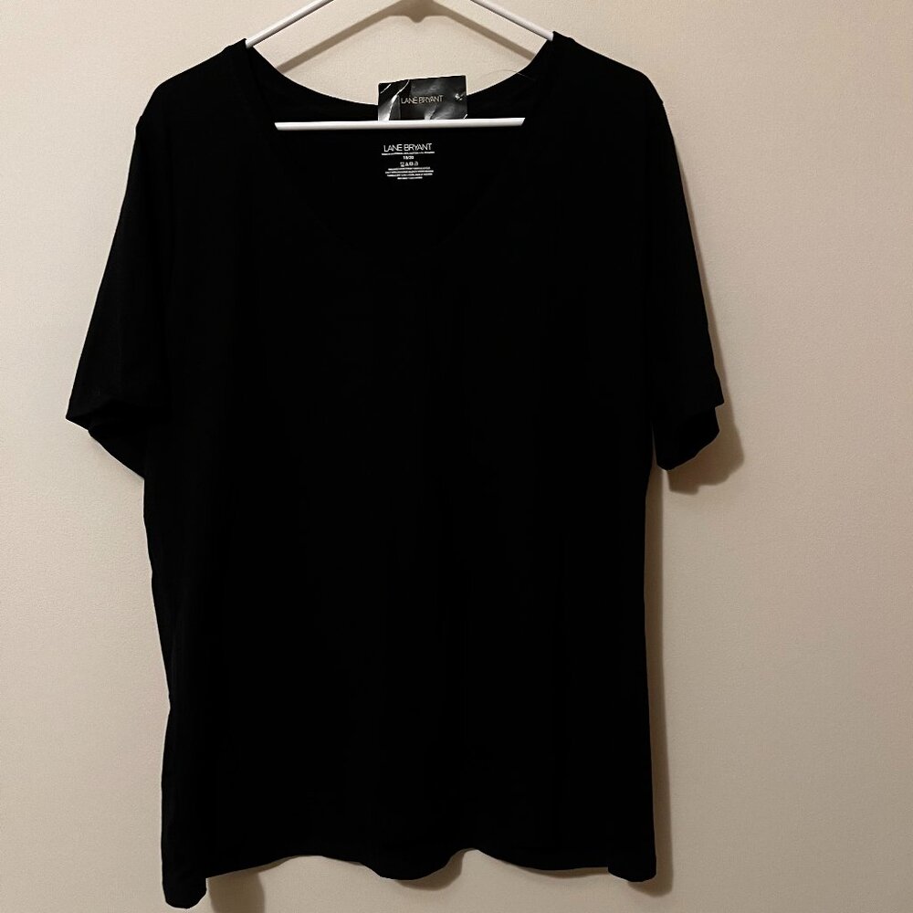 NEW}Lane Bryant Short Sleeve Woman's V-Neck Tee Shirt, Black/Size - 18-20 (2X)